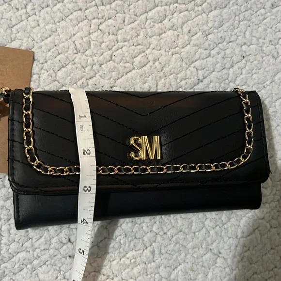 NWT Steve Madden Black BCRUZ Wallet with Gold Tone Chain - Picture 8 of 8